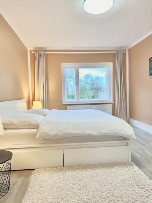 2 Zimmer Apartment Mit Parkplatz Berlin Exterior photo